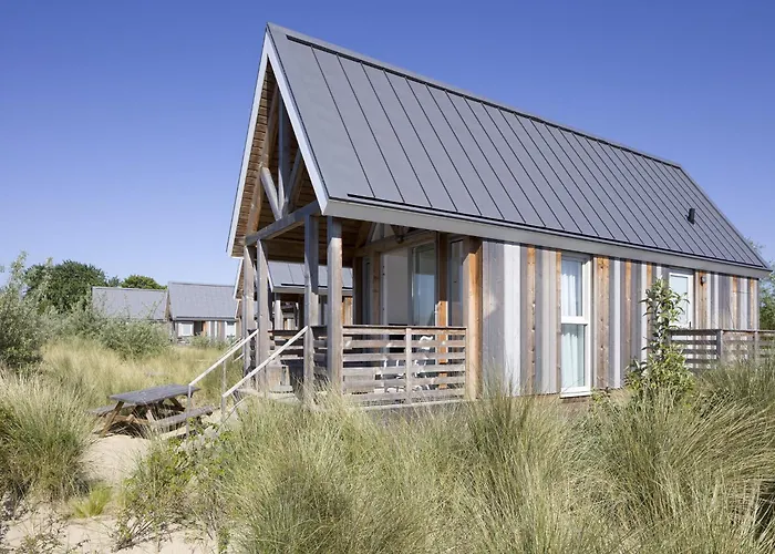 Modern Lodge With Combi-Microwave, 500 M From The Beach
